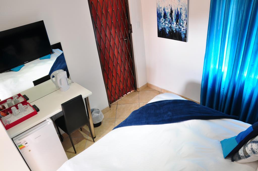 Me Casa Guest House Bluewater Bay ภายนอก รูปภาพ