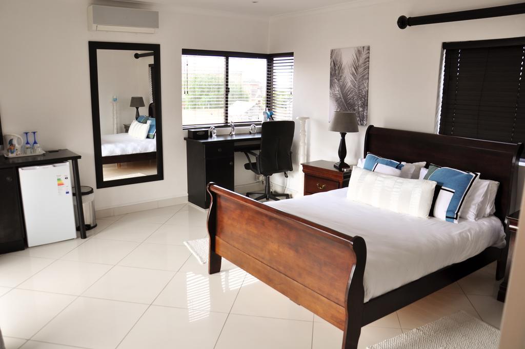Me Casa Guest House Bluewater Bay ภายนอก รูปภาพ