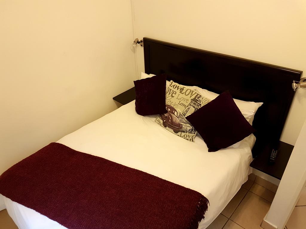 Me Casa Guest House Bluewater Bay ภายนอก รูปภาพ