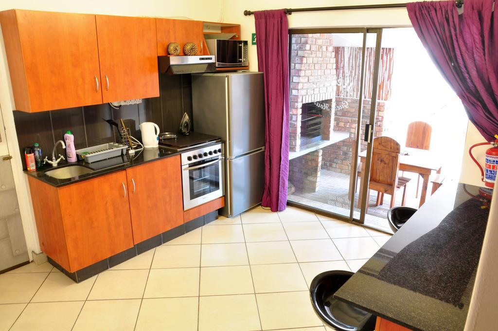 Me Casa Guest House Bluewater Bay ภายนอก รูปภาพ