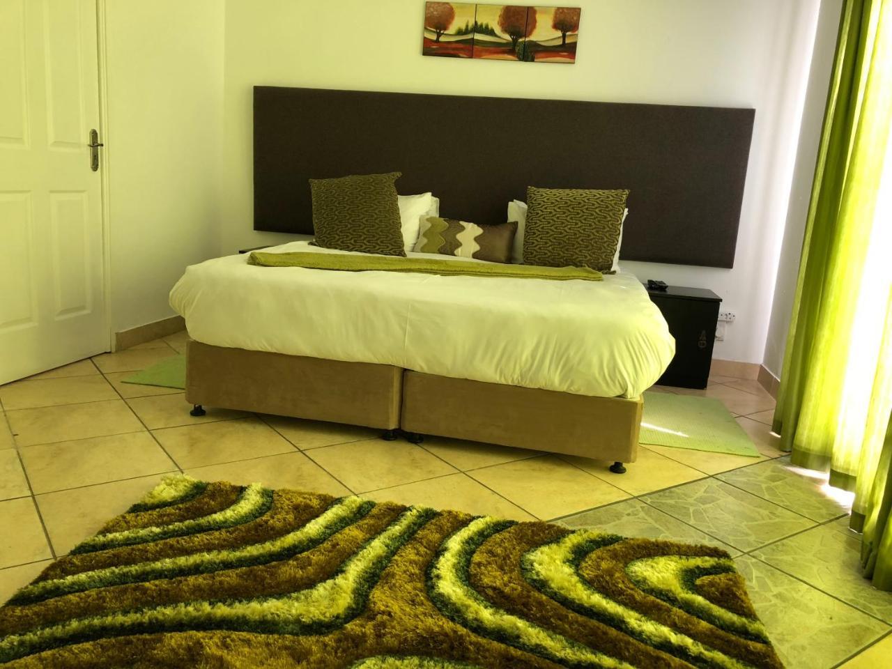 Me Casa Guest House Bluewater Bay ภายนอก รูปภาพ