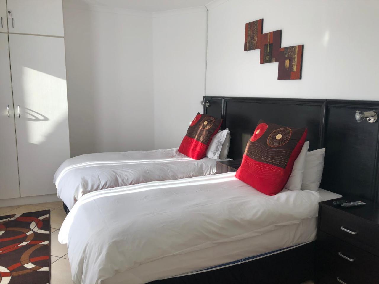 Me Casa Guest House Bluewater Bay ภายนอก รูปภาพ