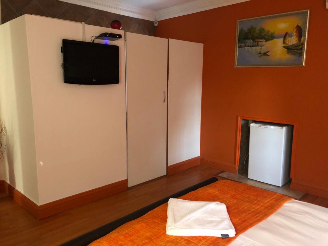 Me Casa Guest House Bluewater Bay ภายนอก รูปภาพ